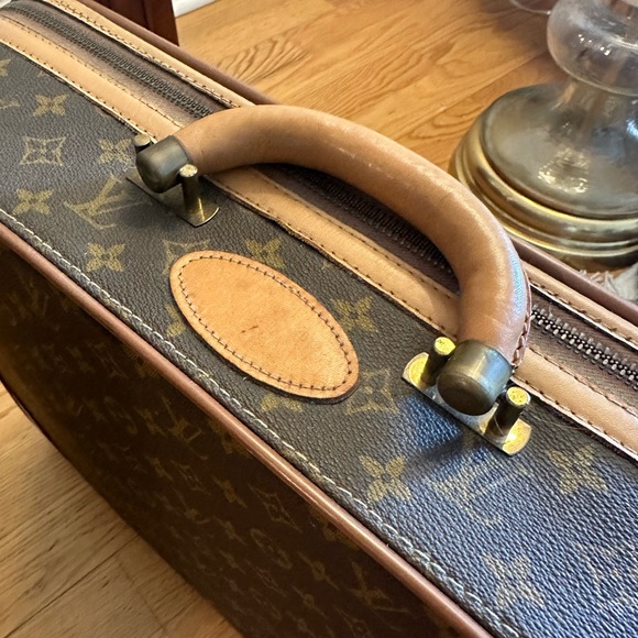 RARE VINTAGE Authentic Louis Vuitton Suitcase - Picture 9 of 9